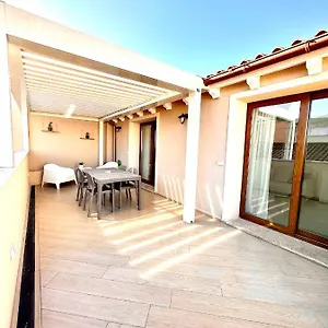 Waterfront Apartment Olbia