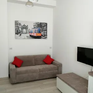  Appartamento Comodo Per E Rho Fiera Italia