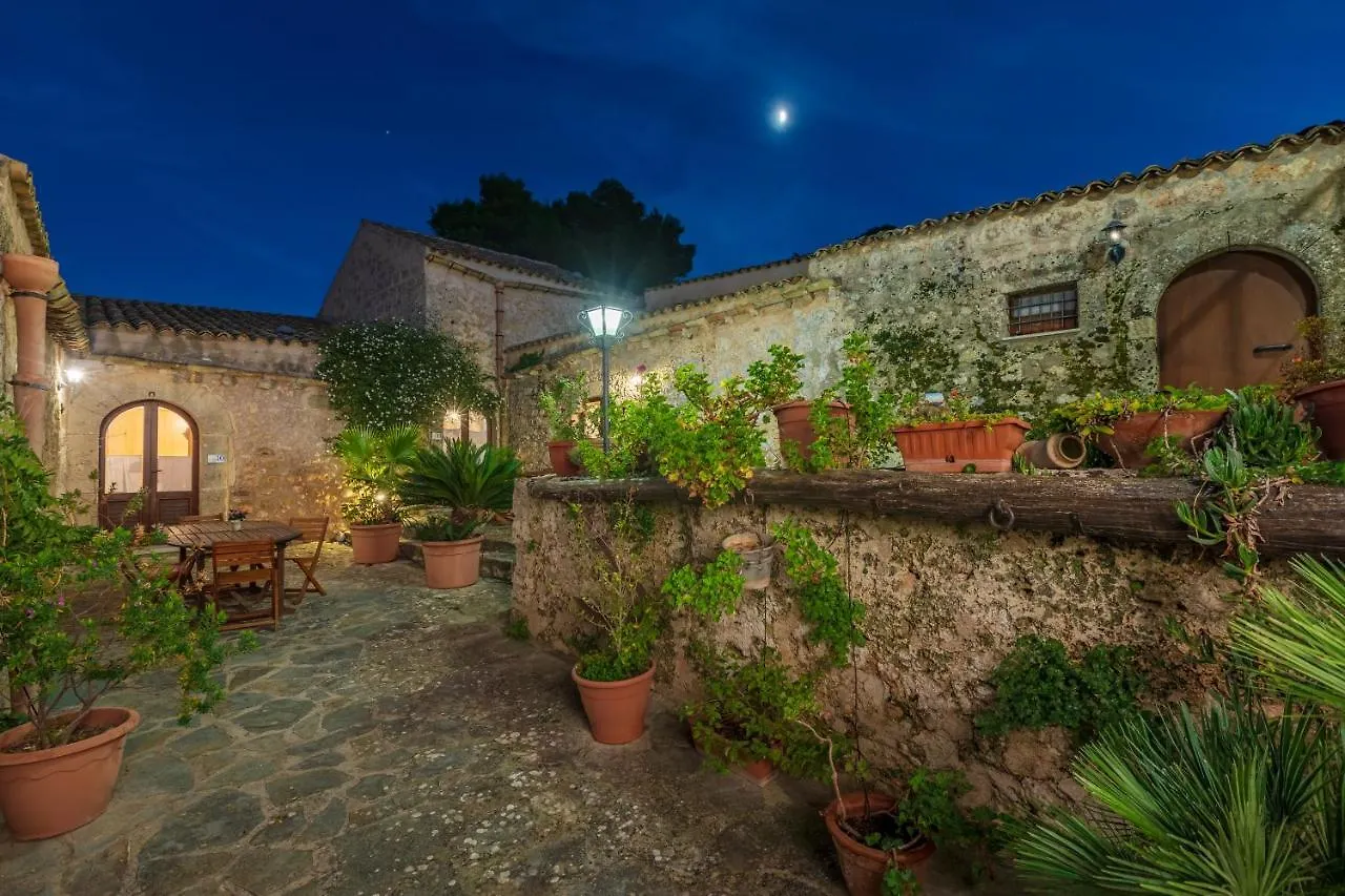 Apartment Ferienwohnung Brezza D'Estate Valderice Italien